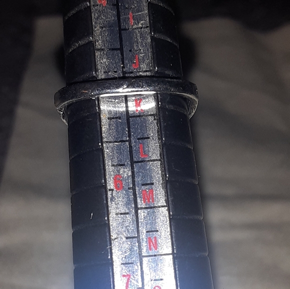 vintage oval-shaped costume ring sparkling white stone size 5 - Picture 6 of 6